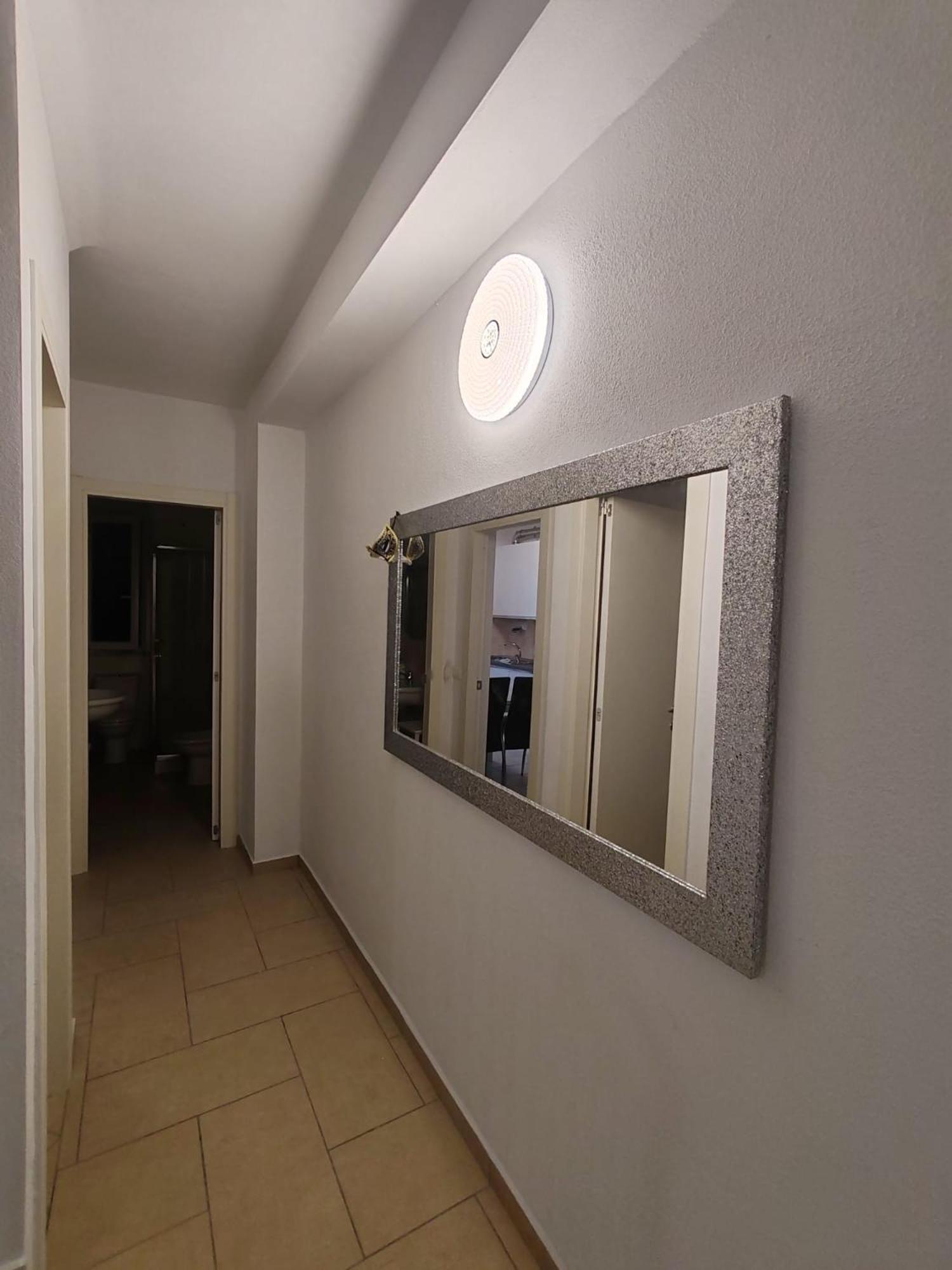 Ondina Apartment In Versilia เวียเรจโจ ภายนอก รูปภาพ